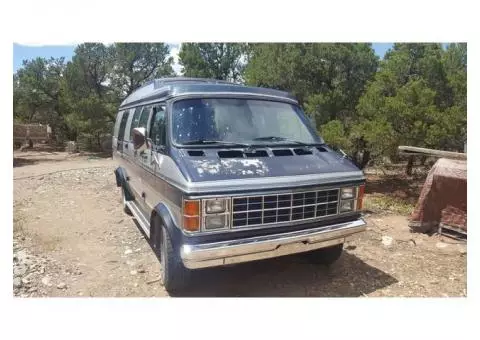 1983 Dodge Ram Van conversion - MUST GO FAST $2800 OR BEST OFFER